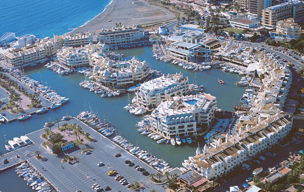 Popeye Suite Puerto Marina Espectacular Apartamento Dentro De La Isla De Puerto Marina Con Piscina En Cubierta Y A 1 Minuto De La Playa Benalmádena Eksteriør billede